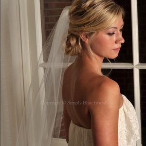 Elbow length wedding veil